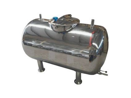 nerezovy tank 500 l pro prepravu nebo skladovani mleka nebo vody